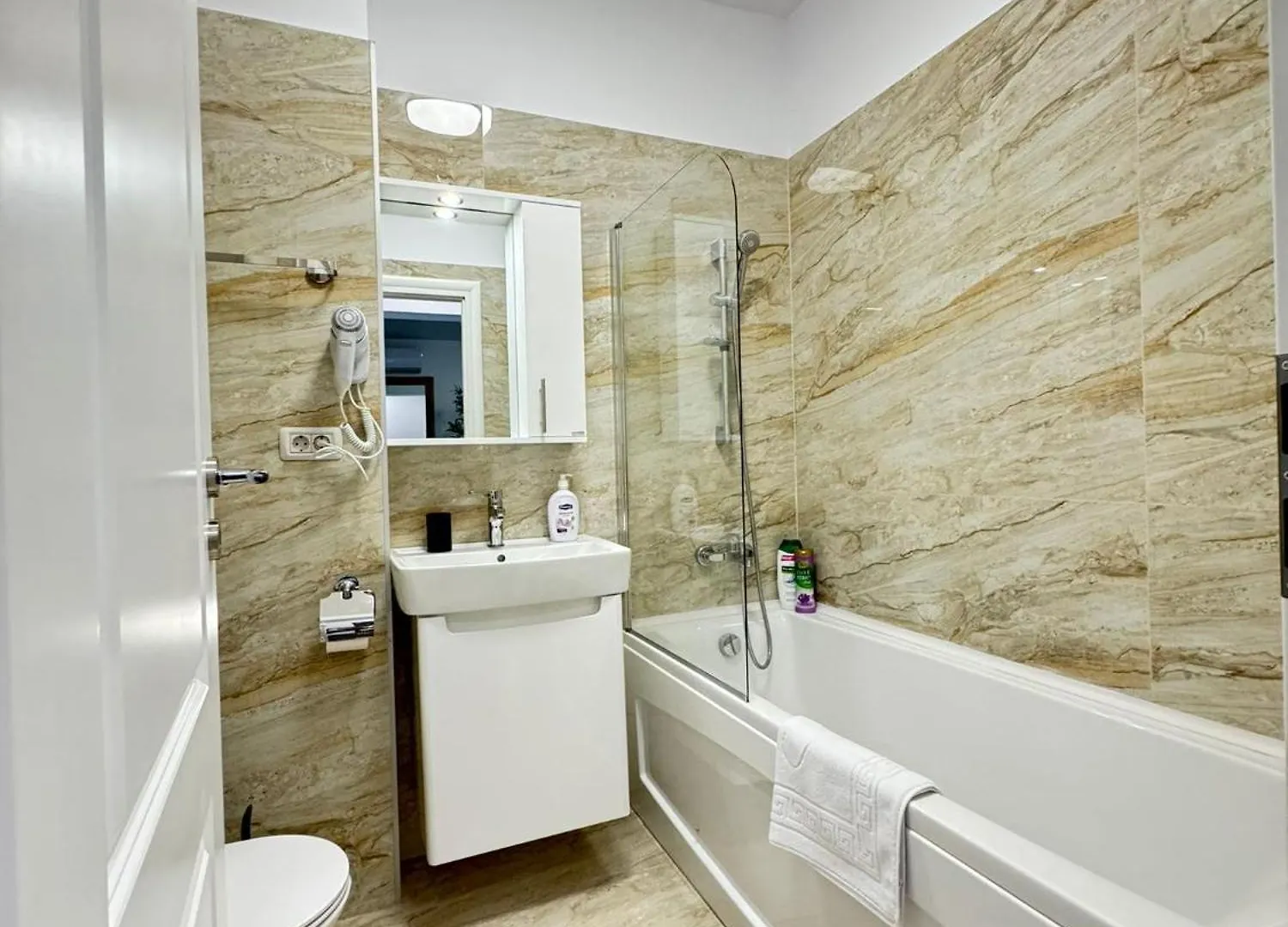 Bucharest Premium Luxury Studios & Apartments By Glam Story 0*,