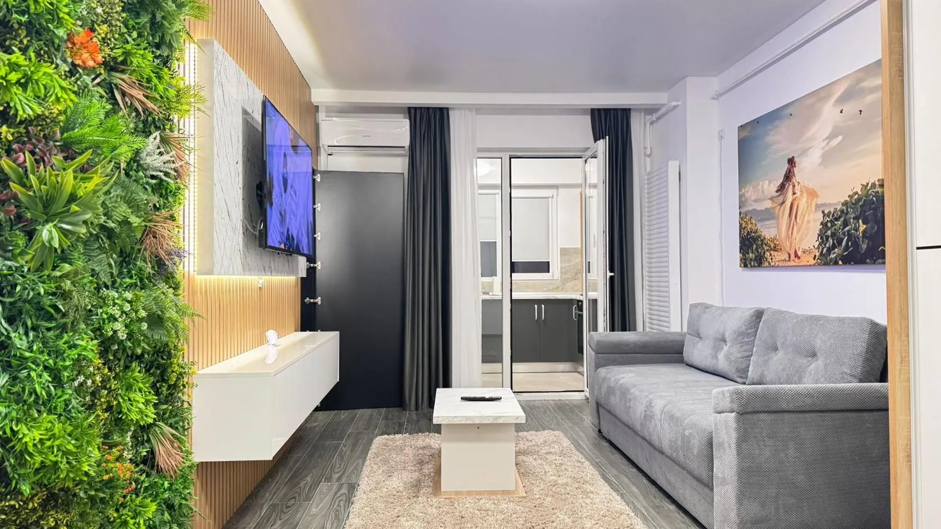 Bucharest Premium Luxury Studios & Apartments By Glam Story 0*,  Romania
